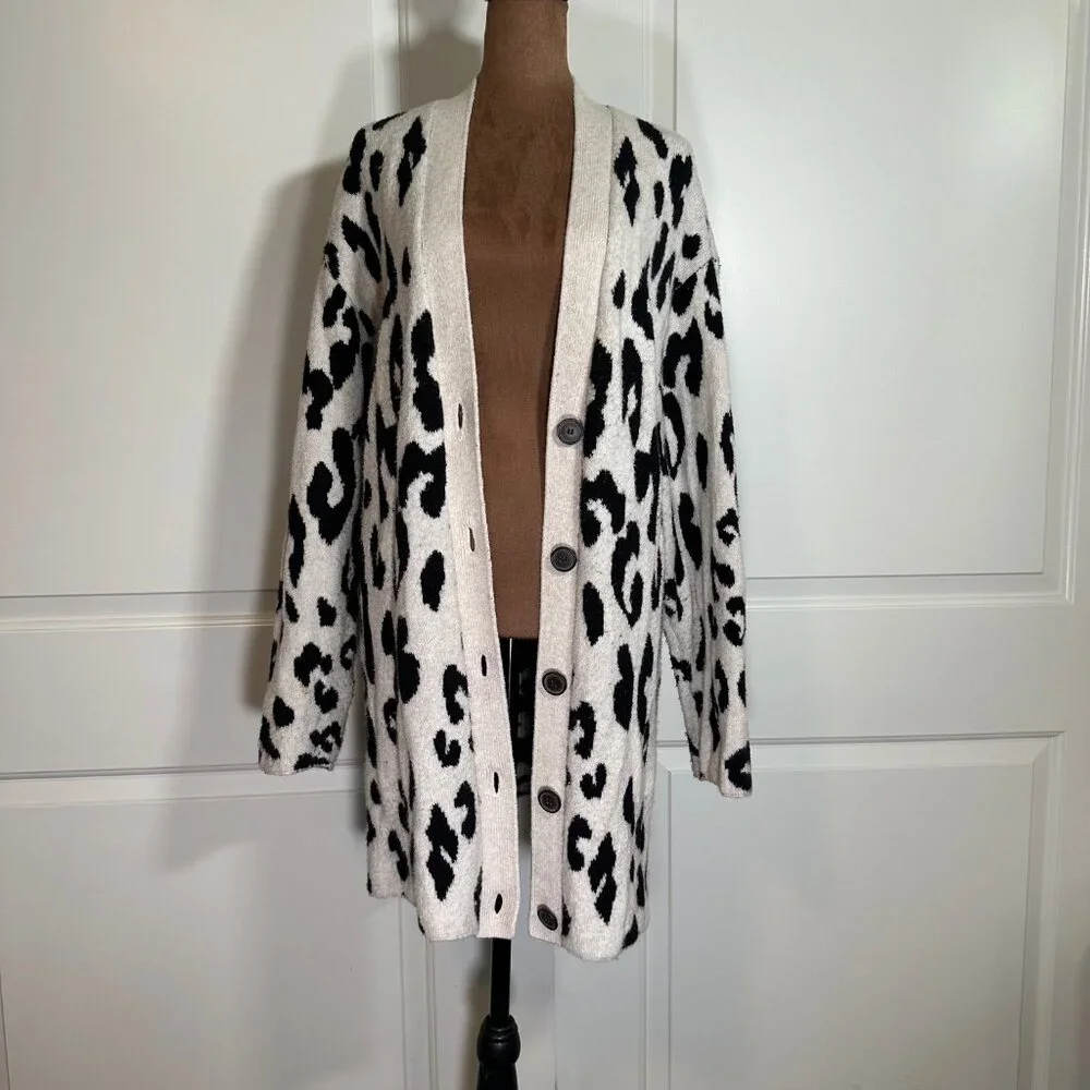 Leopard Print Long Line V-Neck Button Front Cardigan by Something Navy - M